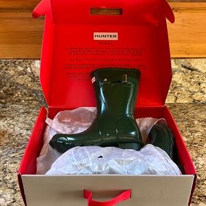 Hunter Women‘s short gloss rain boots